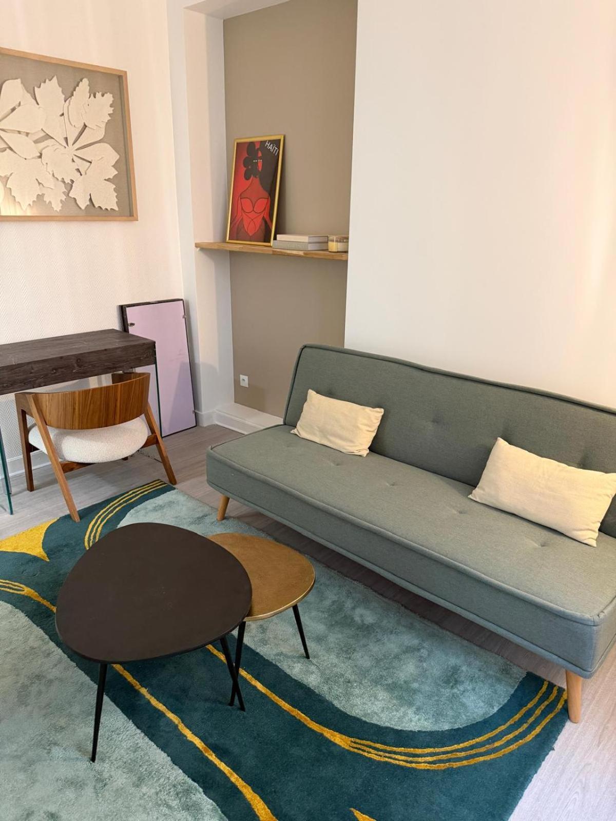 Superbe 2 Pieces Design Refait A Neuf 4 Couchages * Paris